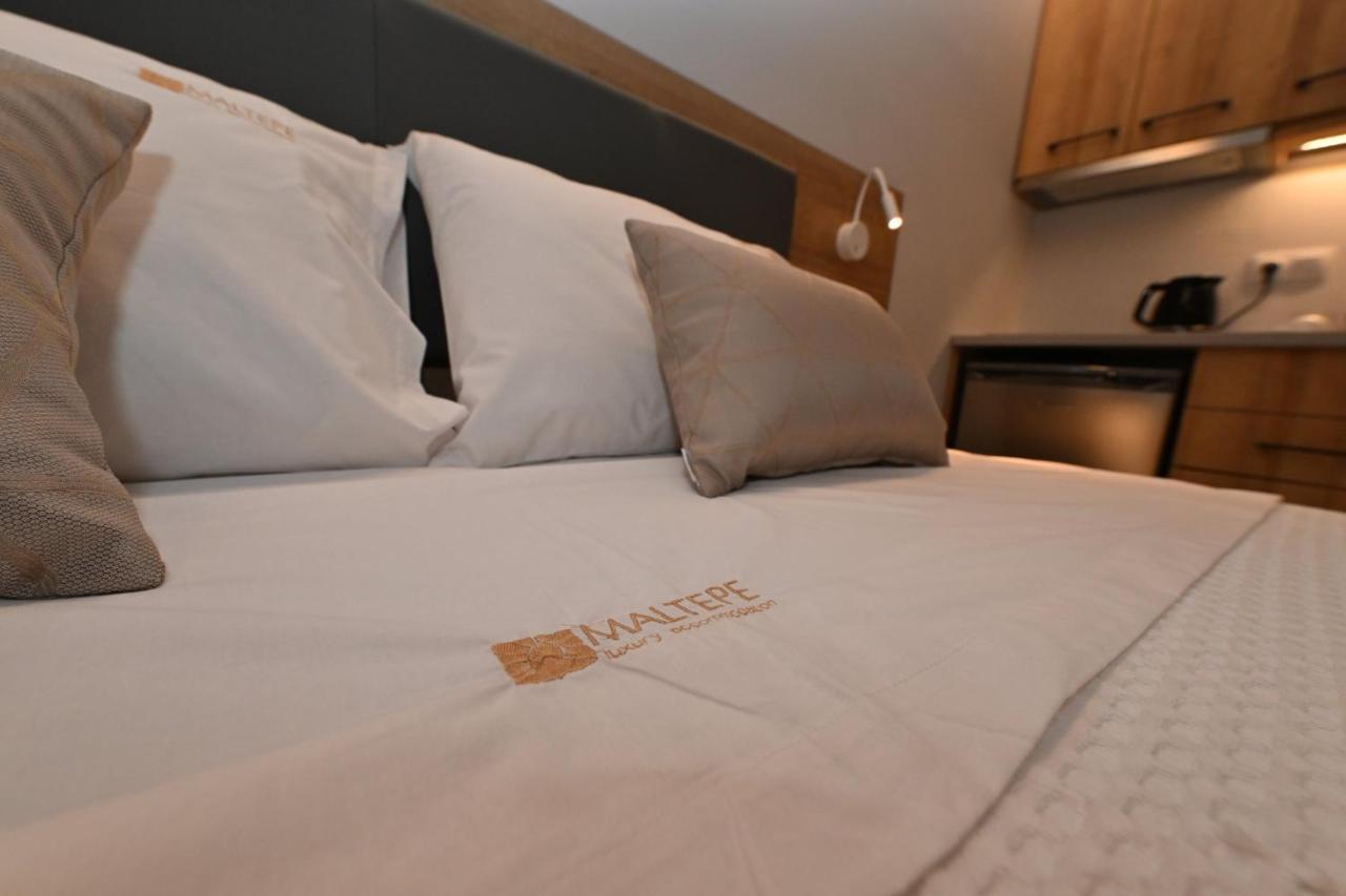 Maltepe Luxury Accommodation By Travel Pro Services Kallithea  Buitenkant foto