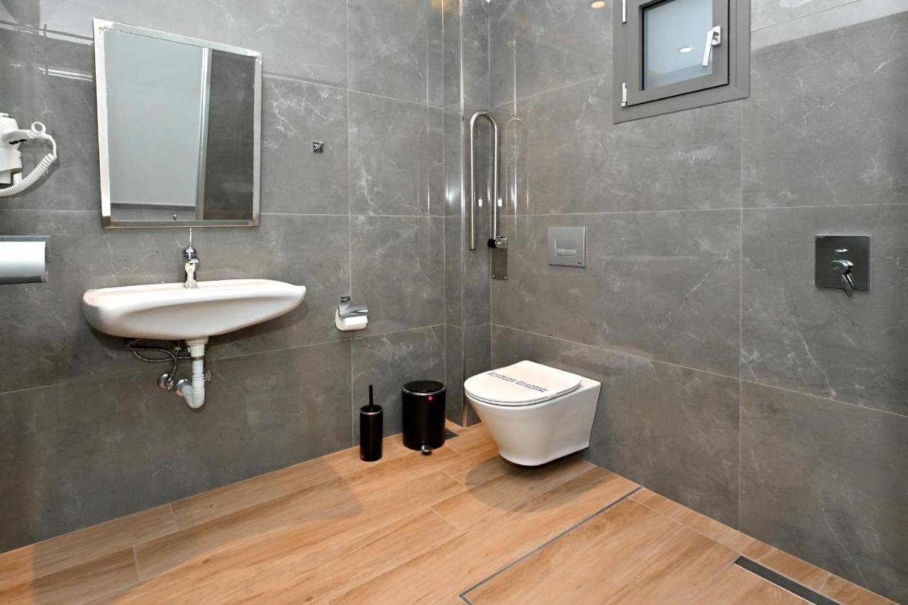 Maltepe Luxury Accommodation By Travel Pro Services Kallithea  Buitenkant foto
