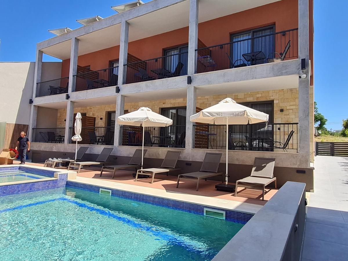 Maltepe Luxury Accommodation By Travel Pro Services Kallithea  Buitenkant foto