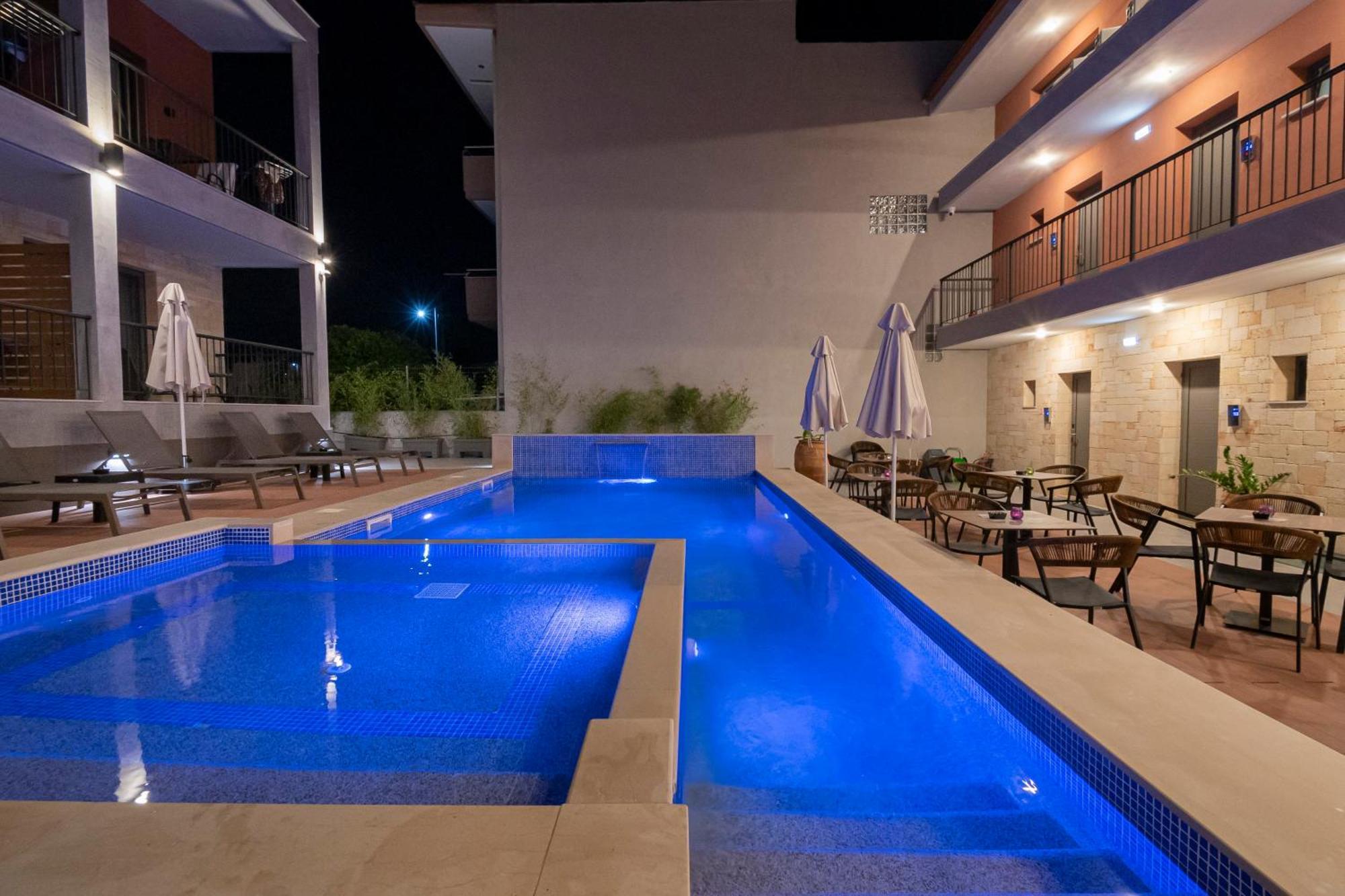 Maltepe Luxury Accommodation By Travel Pro Services Kallithea  Buitenkant foto